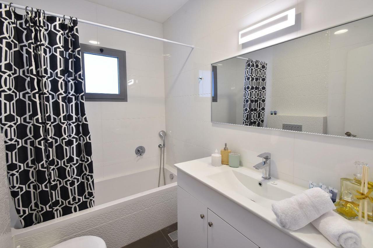 טבריה Ariston Luxury Garden Apartment With A Pool מראה חיצוני תמונה